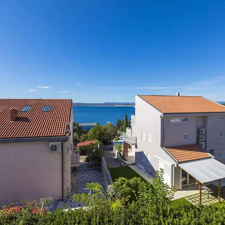 One-bedroom In Crikvenica I 德拉马利