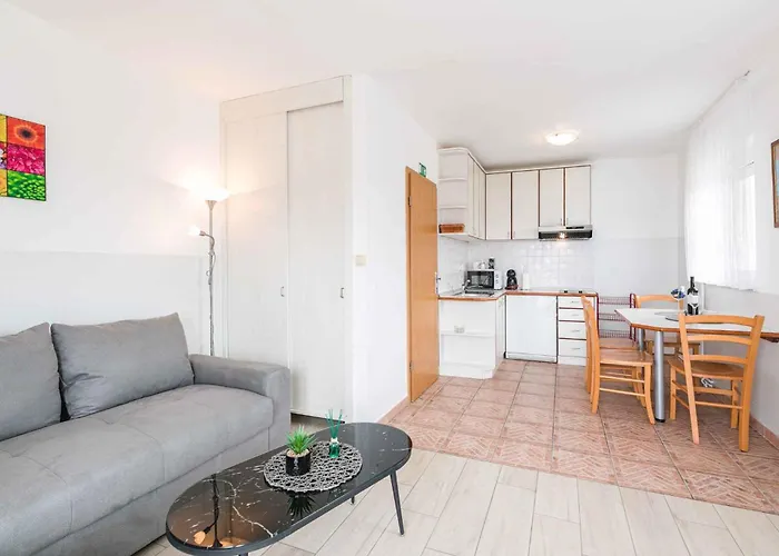 One-bedroom In I * Crikvenica